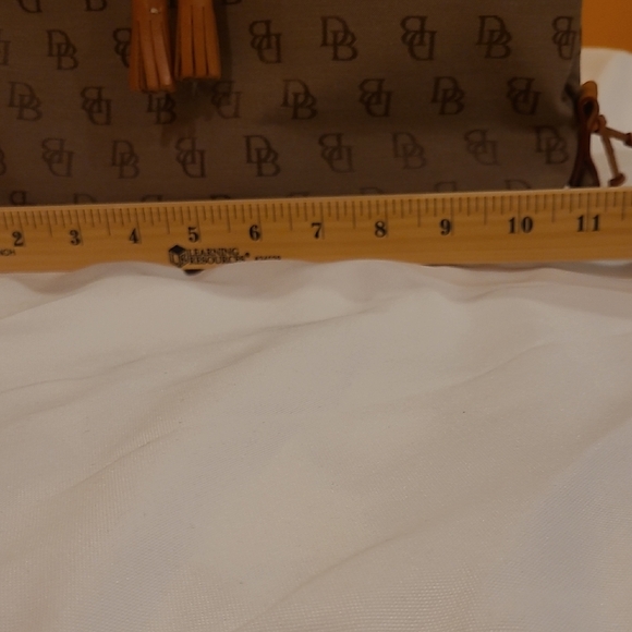 Authentic Dooney & Bourke Brown Monogram Shoulder Bag Leather Accents - Picture 13 of 13